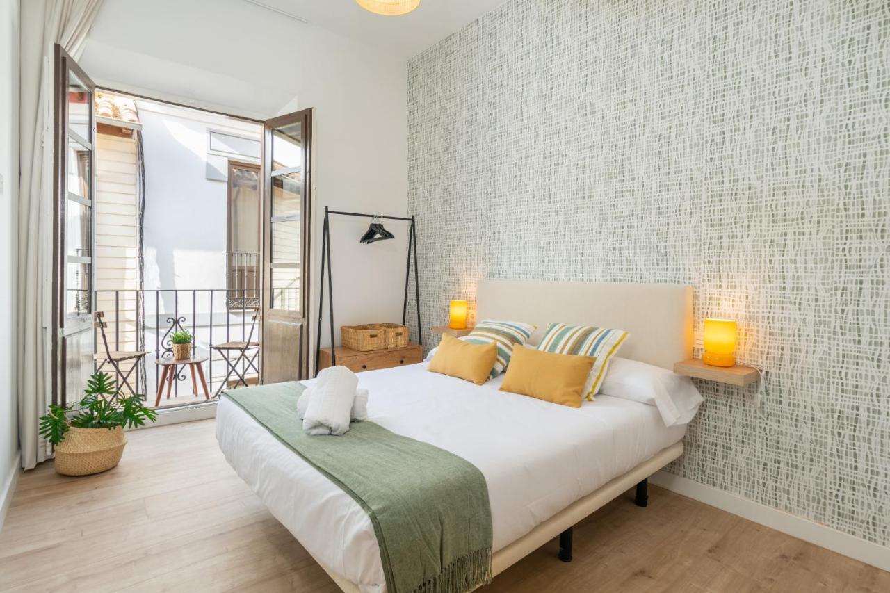 Apartamentos Luna Suites Palacio Dorita Granada Ngoại thất bức ảnh