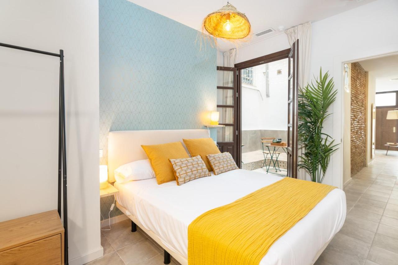 Apartamentos Luna Suites Palacio Dorita Granada Ngoại thất bức ảnh