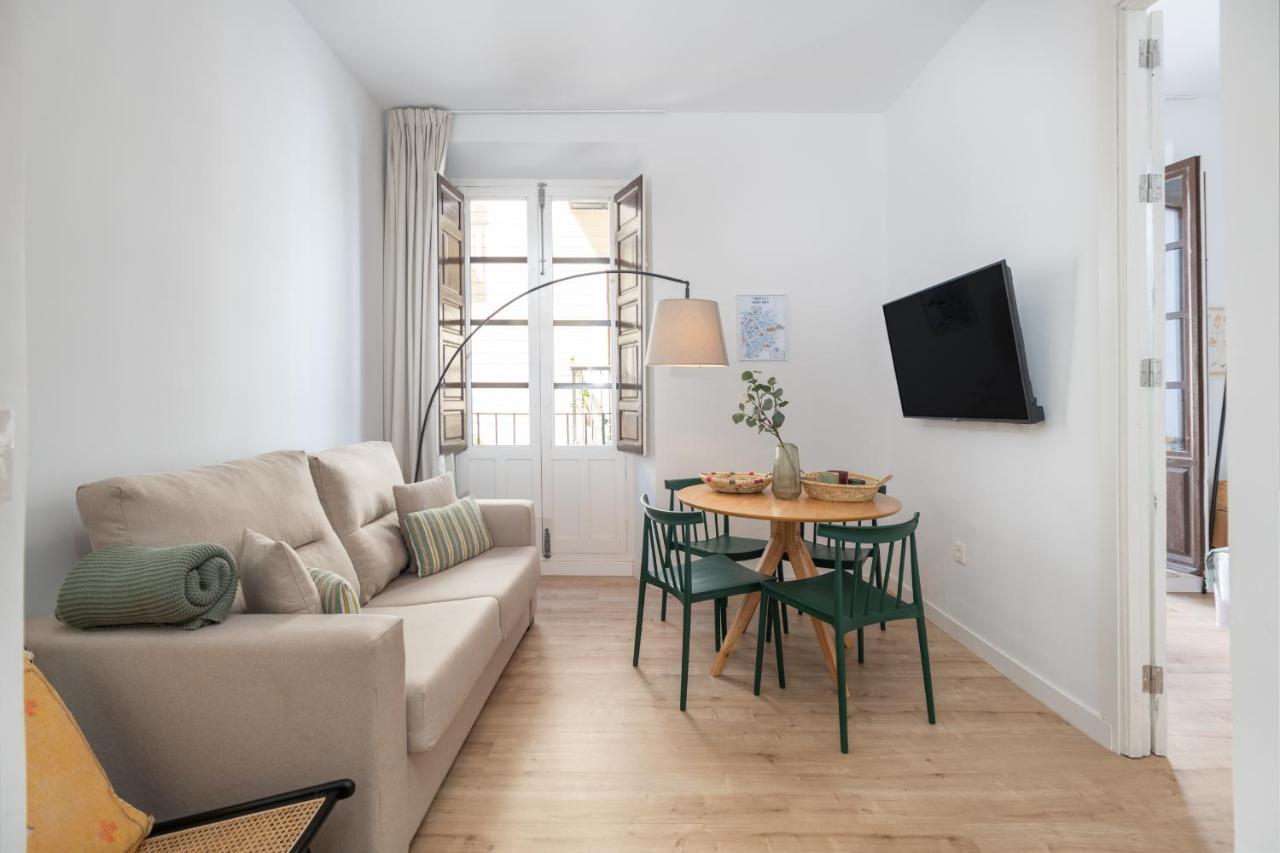 Apartamentos Luna Suites Palacio Dorita Granada Ngoại thất bức ảnh