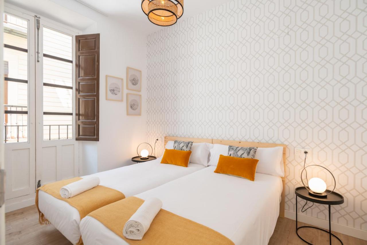 Apartamentos Luna Suites Palacio Dorita Granada Ngoại thất bức ảnh