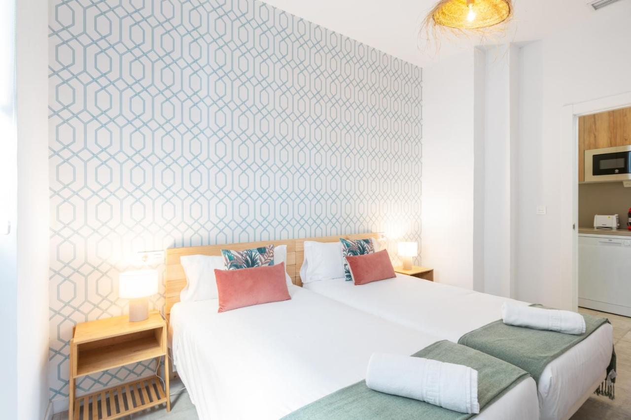 Apartamentos Luna Suites Palacio Dorita Granada Ngoại thất bức ảnh