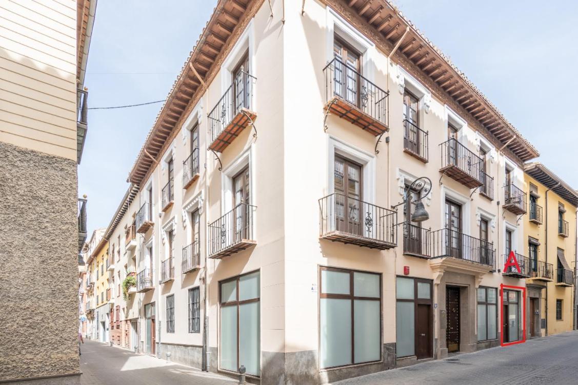 Apartamentos Luna Suites Palacio Dorita Granada Ngoại thất bức ảnh